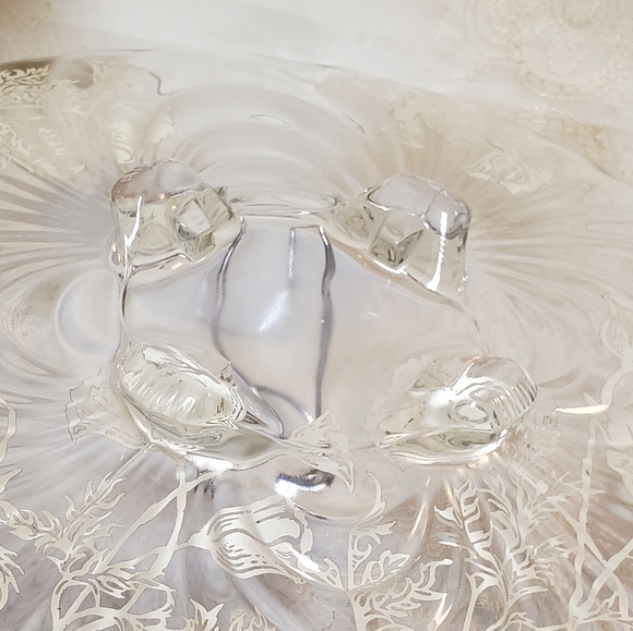 Silver City Flanders Cake Plate - Picture 13 of 14